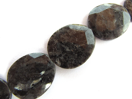 Labradorit Granit Olive, facettiert, ca. 30x25mm